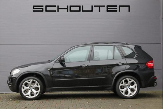 BMW X5 - 3.5D 286pk Sportpakket Navi Pano Xenon 20'' - 1