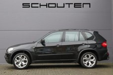 BMW X5 - 3.5D 286pk Sportpakket Navi Pano Xenon 20''