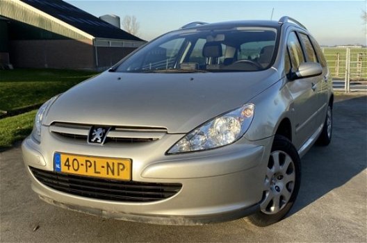 Peugeot 307 - 2.0 HDi Navtech - Cruise - Clima - Navi - 1e Eigenaar- Dealer onderhouden -Trekhaak - 1