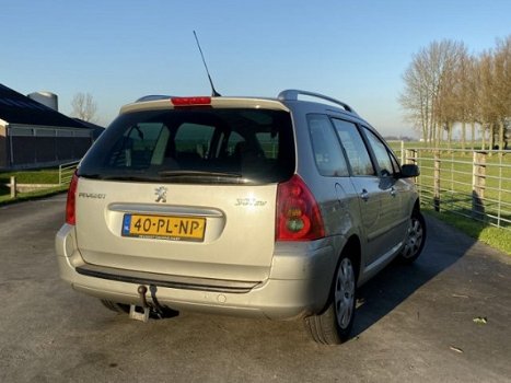 Peugeot 307 - 2.0 HDi Navtech - Cruise - Clima - Navi - 1e Eigenaar- Dealer onderhouden -Trekhaak - 1