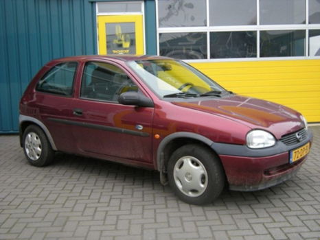 Opel Corsa - - 1.2i-16V Strada - 1