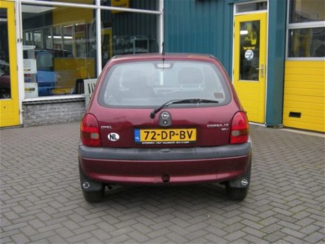 Opel Corsa - - 1.2i-16V Strada - 1