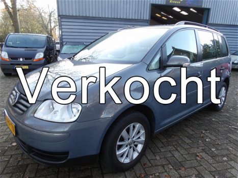 Volkswagen Touran - 1.6 Business Airco Airco Trekhaak - 1