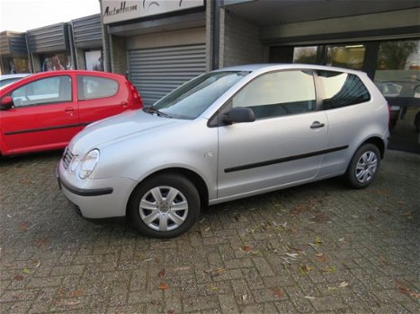 Volkswagen Polo - 1.4-16V - 1