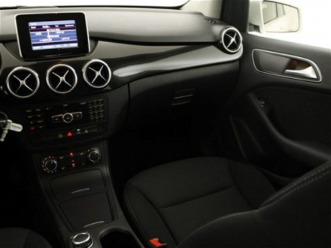Mercedes-Benz B-klasse - 180 Navigatie | Licht- en zichtpakket | Xenon koplampen - 1