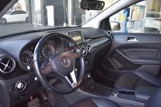 Mercedes-Benz B-klasse - 180 Ambition | Xenon | Leder