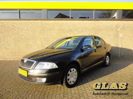 Skoda Octavia - 2.0 FSI 110KW Ambiente 5DRS - 1