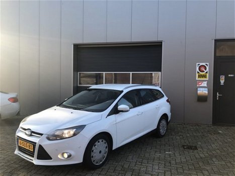 Ford Focus Wagon - 1.6 TDCI ECOnetic Lease Titanium Navigatie - 1