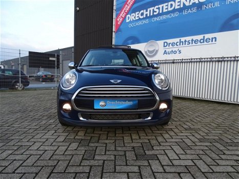 Mini Mini Cooper - 1.5 Chili 136PK Panodak Leer Navi Stoelverw Parkeersensor 16