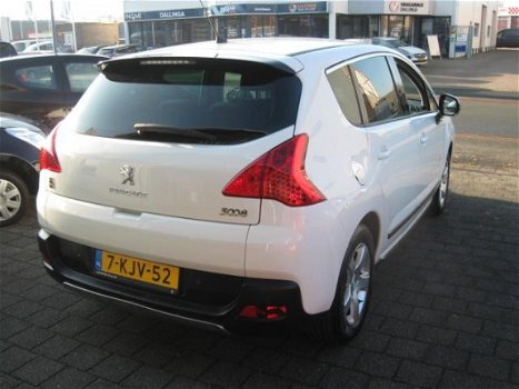 Peugeot 3008 - 2.0 HDiF HYbrid4 Blue Lease Automaat - 1
