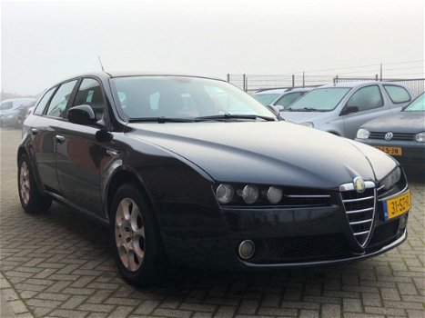 Alfa Romeo 159 Sportwagon - 1.9 JTS Distinctive - 1