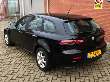 Alfa Romeo 159 Sportwagon - 1.9 JTS Distinctive - 1