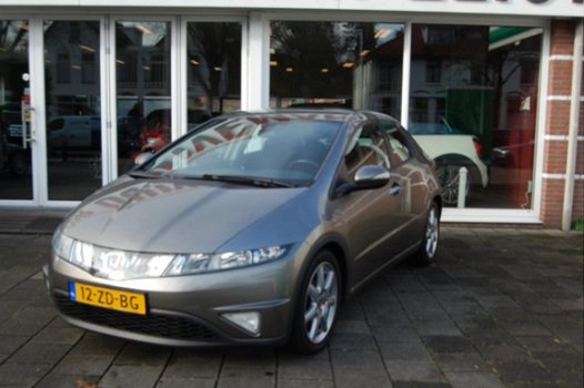 Honda Civic - 1.8 Sport CIVIC SPORT AIRCO VOLLEDIG ONDERHOUDEN - 1