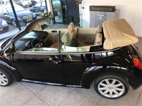 Volkswagen New Beetle Cabriolet - 1.4 New Beetle Cabriolet 1.4 super mooi met creme leer km stand or - 1