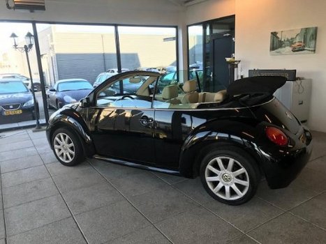 Volkswagen New Beetle Cabriolet - 1.4 New Beetle Cabriolet 1.4 super mooi met creme leer km stand or - 1