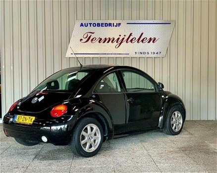 Volkswagen New Beetle - 2.0 Highline - 1