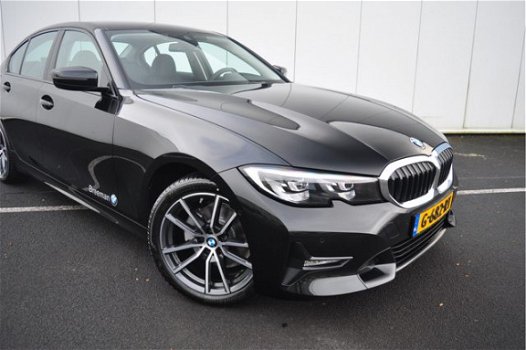 BMW 3-serie - 320i Sedan Executive Sport Line Aut - 1