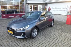 Hyundai i30 Wagon - zeer complete en ruime stationcar - Trekhaak - achter uit rij camera - ng 1.4 T-