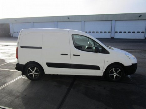 Peugeot Partner - 120 1.6 VTi L1 XR Profit + 1.6 VTI BENZINE GRIJS KENTEKEN 29 EURO WEGENBELASTING - 1