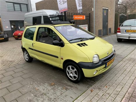 Renault Twingo - 1.2 Comfort Panoramadak NAP APK 1 Jaar - 1