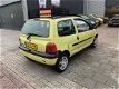 Renault Twingo - 1.2 Comfort Panoramadak NAP APK 1 Jaar - 1 - Thumbnail