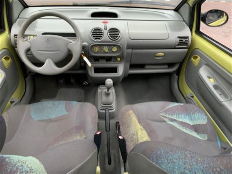 Renault Twingo - 1.2 Comfort Panoramadak NAP APK 1 Jaar - 1