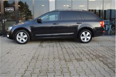 Skoda Octavia Combi - 1.2 TSI Greentech Ambition Businessline | Dealer Onderhouden | Parkeer Sensore