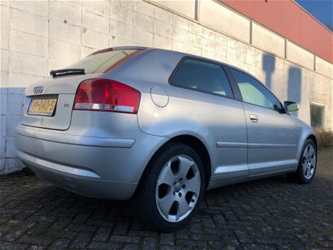 Audi A3 - 1.6 FSI Attraction 6Bak APK Airco Stoelverwarming Elektrische Pakket - 1