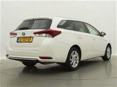 Toyota Auris Touring Sports - 1.8 Hybrid Dynamic Limited | Parkeersensoren | Navigatie | Stoelverwar