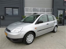 Ford Fiesta - 1.4-16V Trend Automaat 5 Deurs