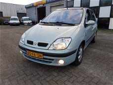 Renault Scénic - 1.6-16V RXT AUTOMAAT Perfect rijdende Scenic AUTOMAAT, Leer, Clima enz. APK 18-07-2
