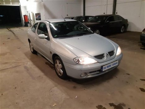 Renault Mégane Coupé - 1.6-16V Sport Way - 1