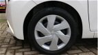Toyota Aygo - 1.0 VVT-i x-play | Airco | Bluetooth | Achteruitrijcamera | - 1 - Thumbnail