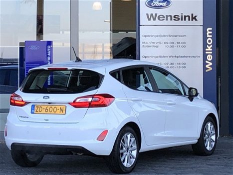 Ford Fiesta - 1.0 EcoBoost Titanium | Navigatie | Parkeersensoren voor en achter | Lichtmetalen velg - 1