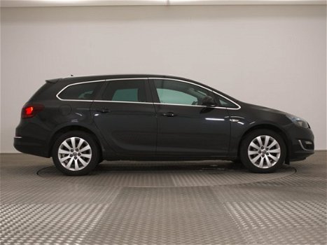 Opel Astra Sports Tourer - 1.6 CDTi Cosmo ECC NAV 1/2 LEDER DGLAS 17'' - 1