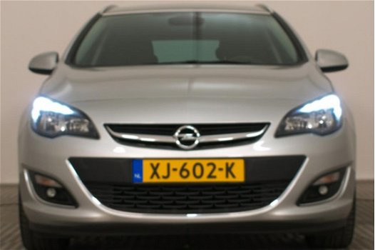 Opel Astra Sports Tourer - 1.6 CDTi Cosmo ECC NAV 1/2 LEDER DGLAS PDC 17'' - 1