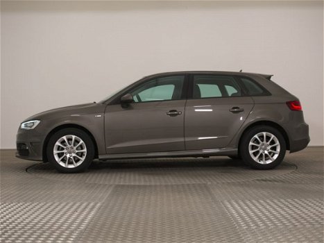 Audi A3 Sportback - 1.6 TDi Adrenalin S-Line ECC NAV XENON CRUISE LMV 16'' - 1