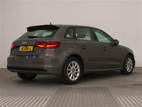 Audi A3 Sportback - 1.6 TDi Adrenalin S-Line ECC NAV XENON CRUISE LMV 16'' - 1