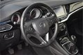 Opel Astra - 1.4 Turbo Innovation | Navigatie | Keyless-entry | Climate Control | Parkeersensoren | - 1 - Thumbnail