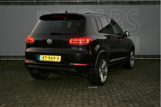 Volkswagen Tiguan - 2.0 TDI Sport&Style 4Motion R-line Edition - 1