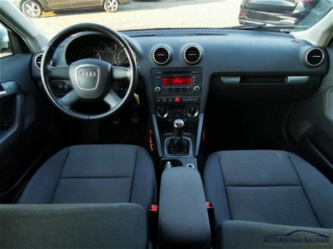 Audi A3 Sportback - 1.6 FSI Attraction - 1