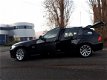 BMW 3-serie Touring - 320i Business Line 2 E EIGENAAR /NIEUWE APK /NAVI/AIRCO/ZEER GOED /INRUIL MOG - 1 - Thumbnail