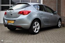 Opel Astra - - 1.4 Turbo Edition
