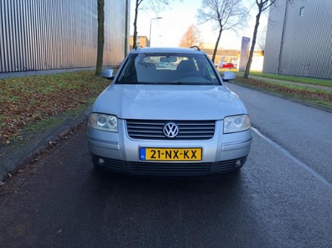 Volkswagen Passat Variant - 2.0-20V Arctic Clima, NAP - 1