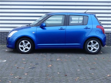 Suzuki Swift - 1.3 Shogun 5-Deurs, LM Velgen, Radio/CD, Stuurb - 1