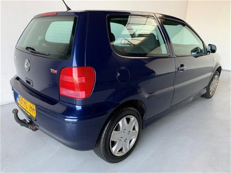 Volkswagen Polo - 1.4 TDI Trendline Airco nieuwe APK Trekhaak Radio/cd - 1