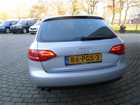 Audi A4 Avant - 1.8 TFSI 120PK AUTOMAAT PRO LINE BUSINESS 17-IINCH-TREKHAAK-NAVIGATIE-CAMERA - 1