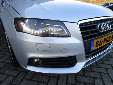 Audi A4 Avant - 1.8 TFSI 120PK AUTOMAAT PRO LINE BUSINESS 17-IINCH-TREKHAAK-NAVIGATIE-CAMERA - 1