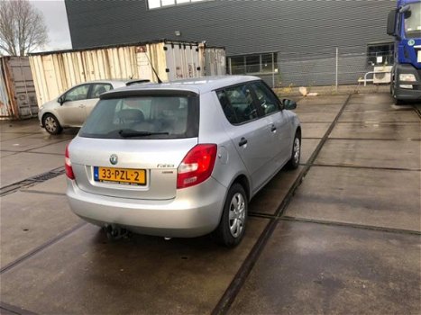 Skoda Fabia - 1.2-12V Go APK-AIRCO-NAP-GOED ONDERHOUDEN-NETTE AUTO - 1