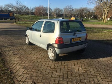 Renault Twingo - 1.2 Expression Quick.5 AUTOMAAT / NIEUW APK - 1